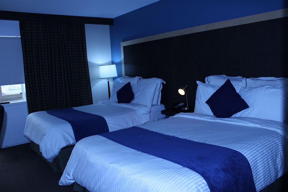 Econo Lodge Sudbury Bagian luar foto
