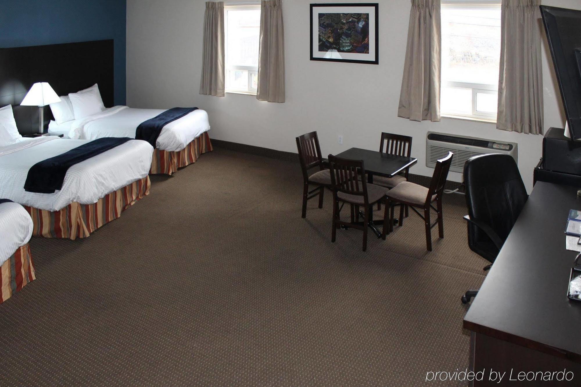 Econo Lodge Sudbury Bagian luar foto