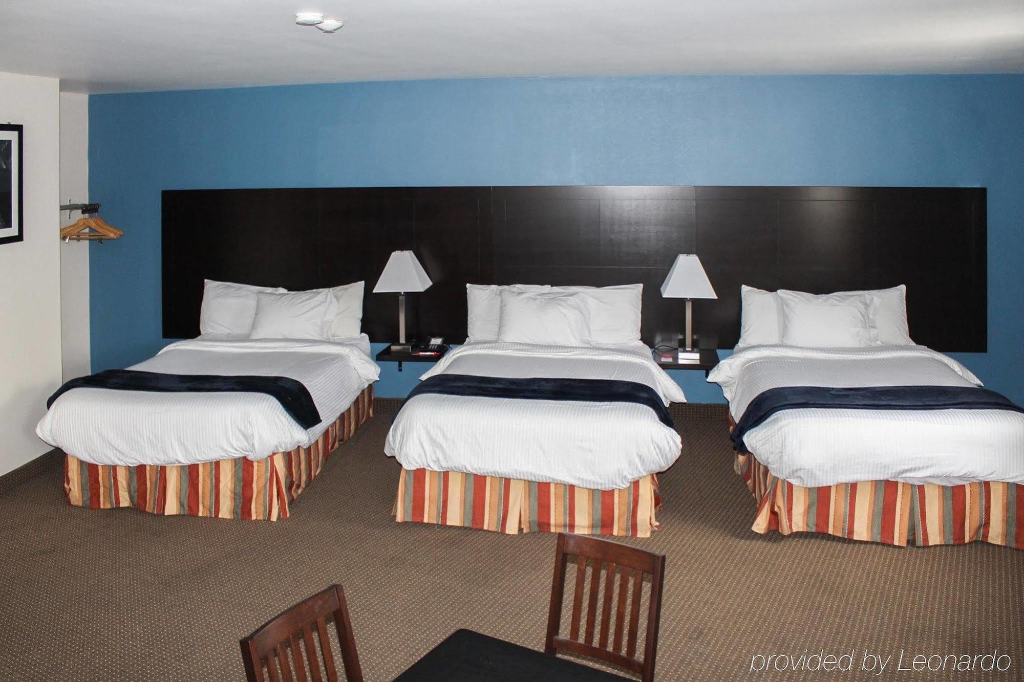 Econo Lodge Sudbury Bagian luar foto