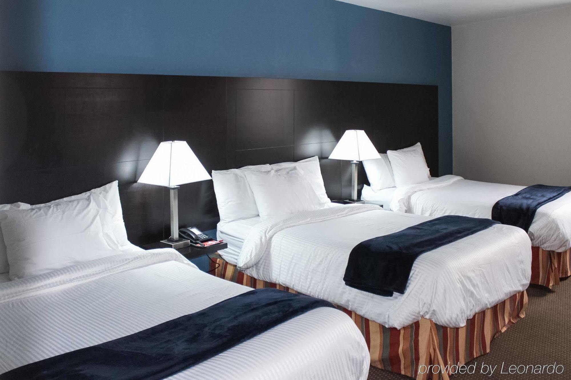 Econo Lodge Sudbury Bagian luar foto