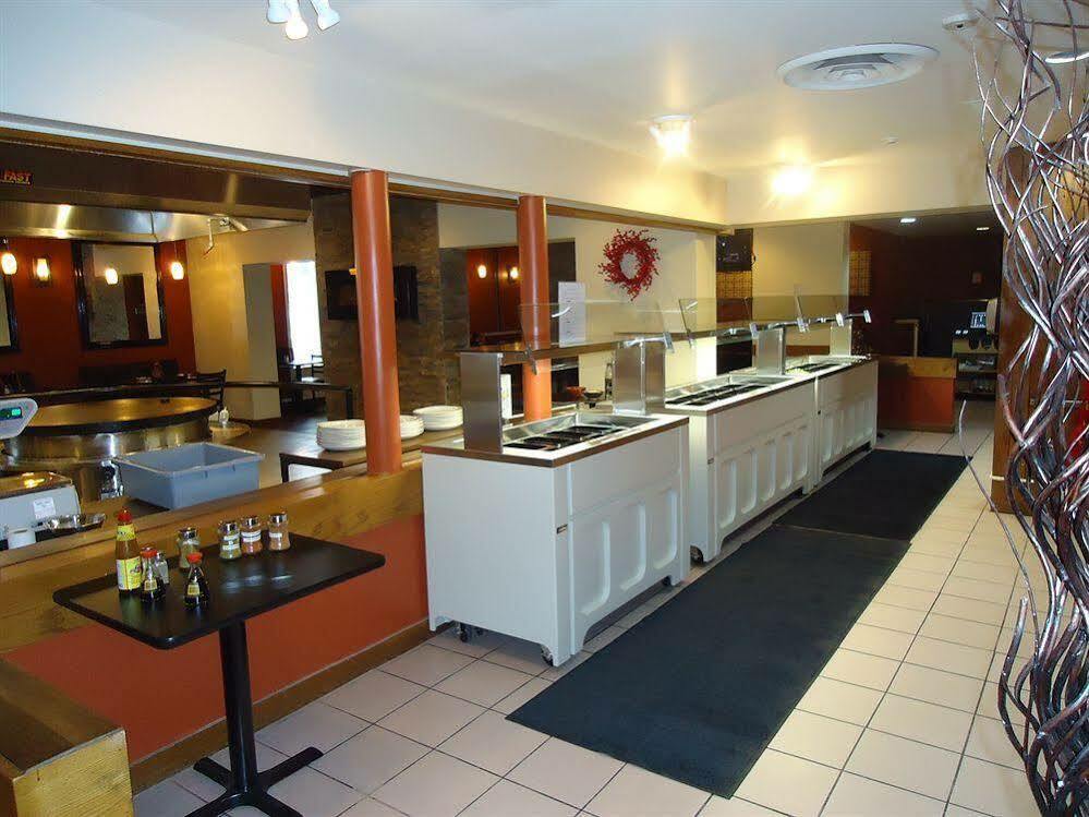 Econo Lodge Sudbury Bagian luar foto