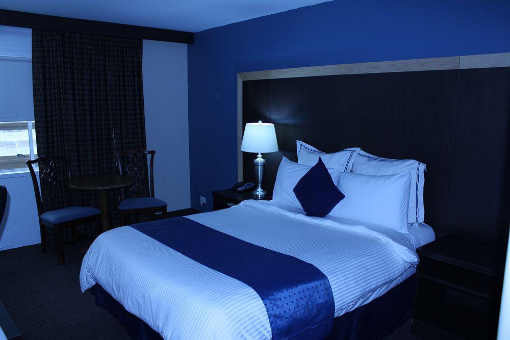 Econo Lodge Sudbury Bagian luar foto